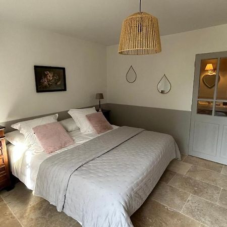 Le Petit Eden Bed & Breakfast Saint-Quentin-la-Poterie Exterior foto