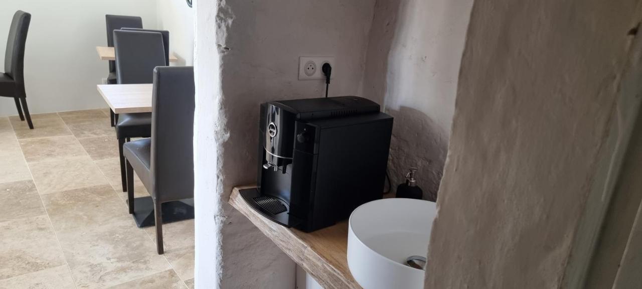Le Petit Eden Bed & Breakfast Saint-Quentin-la-Poterie Exterior foto