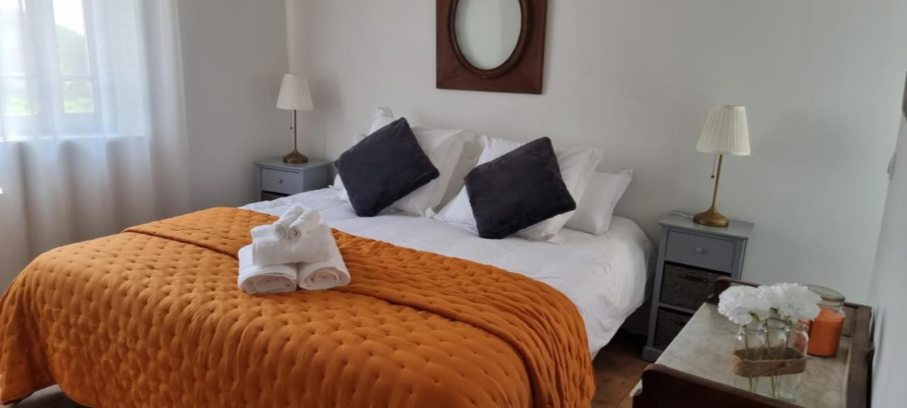 Le Petit Eden Bed & Breakfast Saint-Quentin-la-Poterie Exterior foto