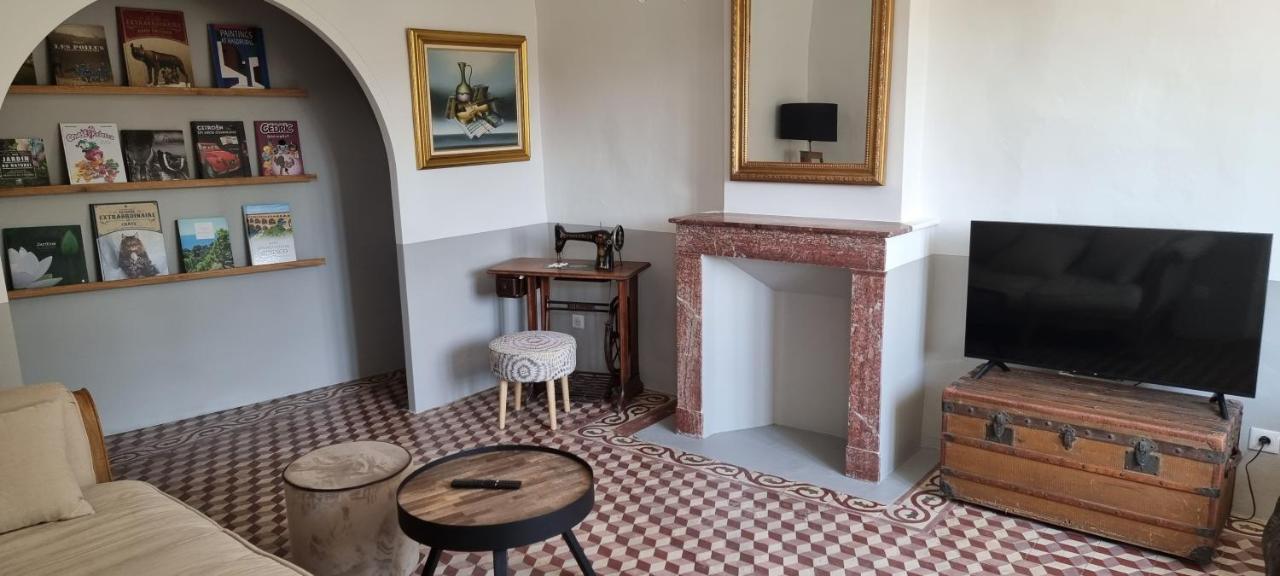 Le Petit Eden Bed & Breakfast Saint-Quentin-la-Poterie Exterior foto