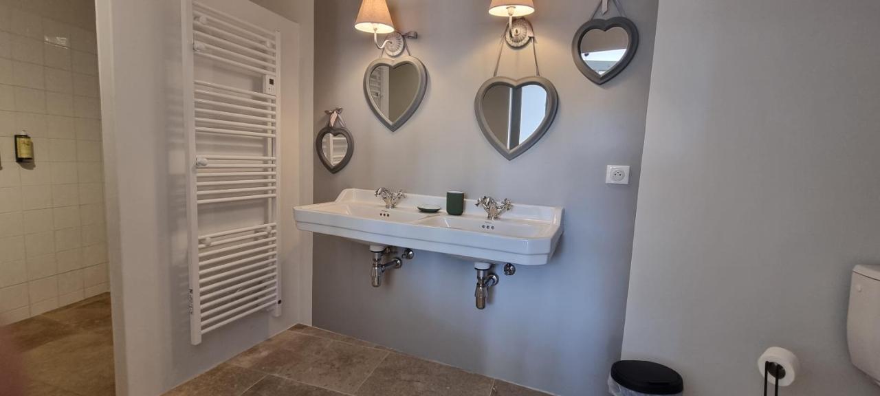 Le Petit Eden Bed & Breakfast Saint-Quentin-la-Poterie Exterior foto