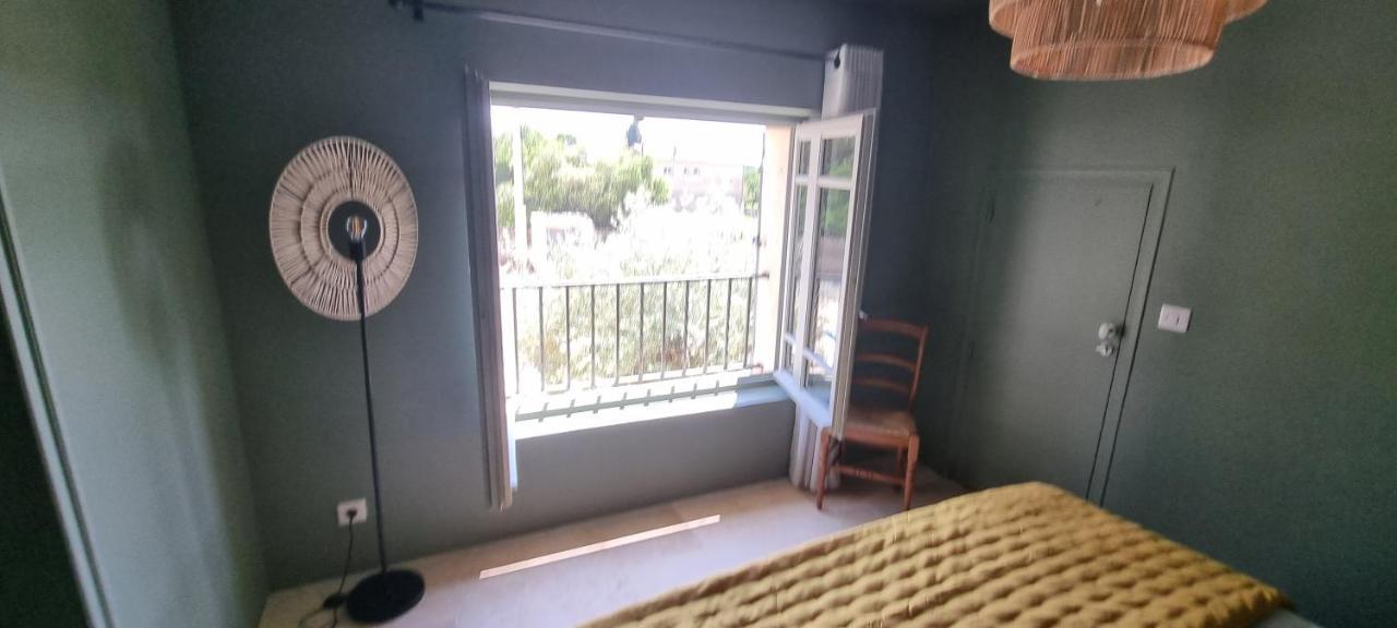Le Petit Eden Bed & Breakfast Saint-Quentin-la-Poterie Exterior foto