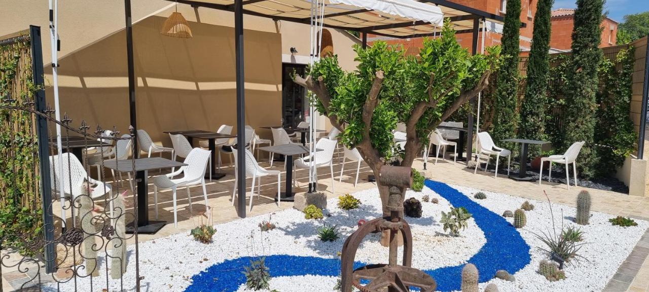 Le Petit Eden Bed & Breakfast Saint-Quentin-la-Poterie Exterior foto